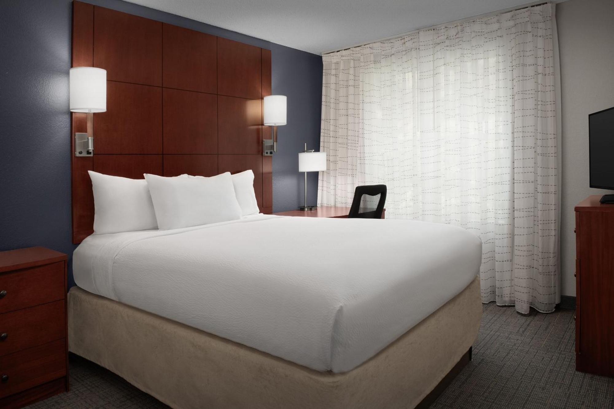 Residence Inn By Marriott Greensboro Airport Екстер'єр фото